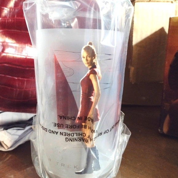 Star Trek Collectable Glasses Kirk, Spock, Uhura, Nero. - Picture 6 of 11